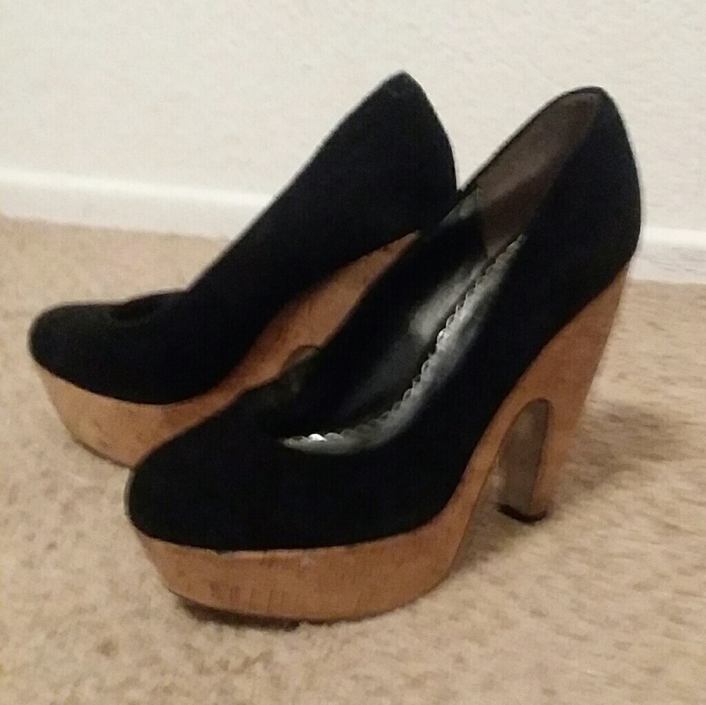 🏴BEBE Black Suede Cork Heels Wedges SZ 8 M🏴